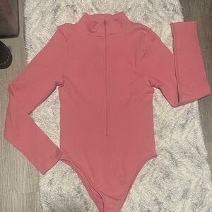 Long-Sleeve Zip-Front Ribbed Bodysuit in Dusty Rose